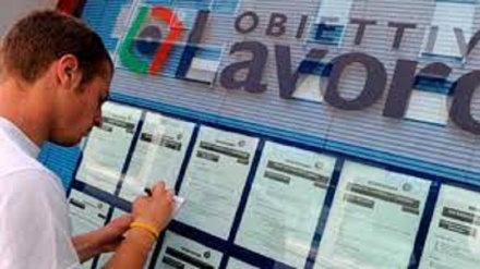 Italia, tasso disoccupazione sale al 7,6%