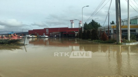Përmbytje në shumë komuna, qeveria po e menaxhon situatën