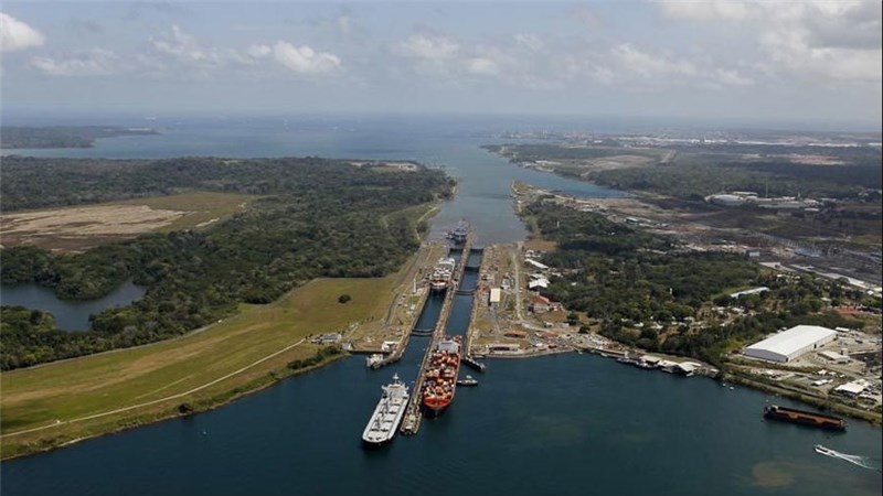 巴拿马运河因干旱限制通行船舶吨位 或推高国际原材料市场价格