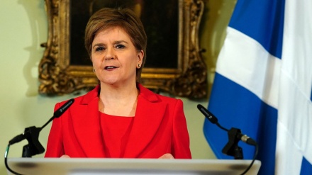 Search for new leader as Scotland FM resigns 