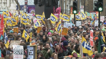 Krisis Ekonomi di Inggris Semakin Parah, Guru Mogok