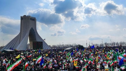 حضور گسترده مردم ایران در راهپیمایی سالگرد پیروزی انقلاب اسلامی