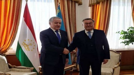 وزرای خارجه تاجیکستان و قزاقستان در آستانه دیدار و گفتگو کردند