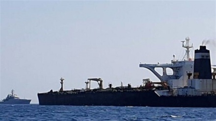 Irani ndalon një anije amerikane që transportonte armë në Gjirin Persik