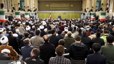 (FOTO) L'incontro del Leader con il popolo di Tabriz - 2