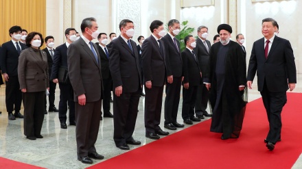 Xi Jinping vlerëson lidhjet e ngushta Kinë-Iran