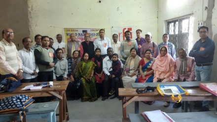 মুর্শিদাবাদে বিশ্ব বেতার দিবসের অনুষ্ঠানে রেডিও তেহরানের প্রচারসামগ্রী বিতরণ