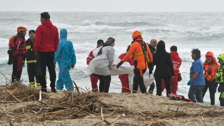 د ایټالیا په سمندر کې د ډوبې شوې کښتۍ د مړو شمېر ۵۹ تنو ته ورسید