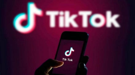 חבר קונגרס שרוצה לאסור שימוש בטיקטוק נפגש עם נציג החברה