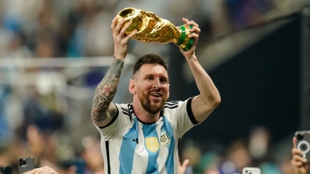 Messi 2022'de dünyanın en iyi oyuncusu oldu