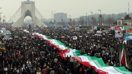 (FOTO) La festa della Rivoluzione a Tehran - 2