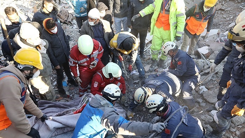 کمک رسانی امدادگران ایرانی به زلزله زدگان در شهر آدی‌یامان ترکیه