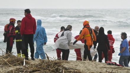 意大利南部海域移民船沉没事故致至少59人死亡