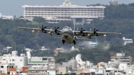 沖縄県教委が米軍の飛行自粛を要請、高校入試や卒業式シーズンを前に