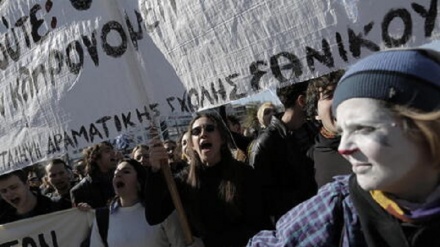 Grecia: artisti in sciopero contro 'svalutazione' loro salari