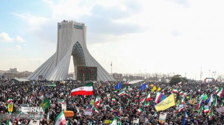 השתתפות מיליונים איראנים בצעדות יום השנה ה-44 לניצחון המהפכה האסלאמית