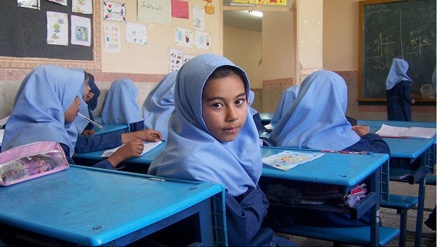 بررسی مشکلات آموزشی مهاجرین افغانستانی در ایران و خدمات جمهوری اسلامی برای رفع این مشکلات
