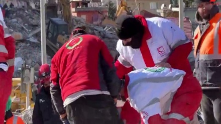  Iranian rescue workers making non-stop efforts to save lives in Turkish quake-hit regions