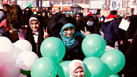 Festimi i përvjetorit të fitores së Revolucionit Islamik në Londër me praninë e disa diplomatëve