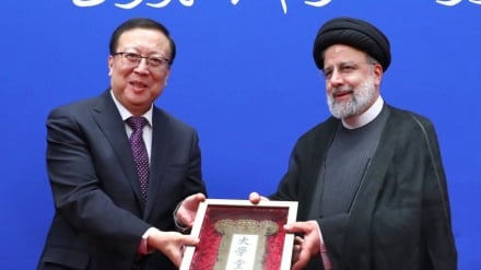 אוניברסיטת בייג'ינג מעניקה למר ראיסי את התואר פרופסור לשם כבוד