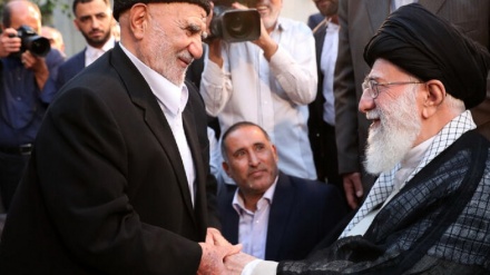 پیام تسلیت رهبر معظم انقلاب اسلامی در پی درگذشت شاعر شیرین‌سخن آقای میرزا حسین کریمی