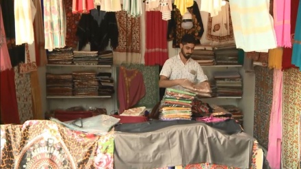 भारत, क़बीलों की रंगारंग प्रदर्शनी+ आडियो