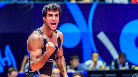 Lotta, Zagabria 2023: l'Iran vince oro nei 77 kg + VIDEO