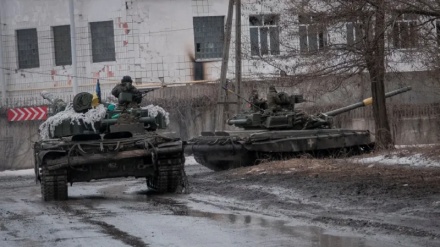 पुतीन ने यूक्रेन के भीतर रूस की एतिहासिक ज़मीनों का मुद्दा उठाया, रूस वागनर के चीफ़ ने रूसी जनता से की अपील