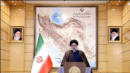 رئیس جمهورپیش از سفر به چین در فرودگاه مهراباد تهران : ٢٠ تفاهم‌نامه در سفر به چین امضا می شود