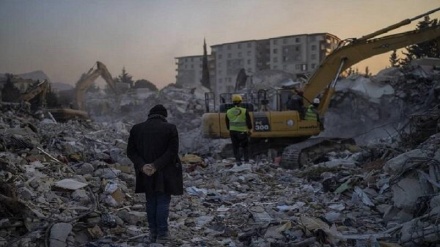 Türkiye'nin depremden etkilenen bölgelerindeki inşaat müteahhitlerine adli soruşturma