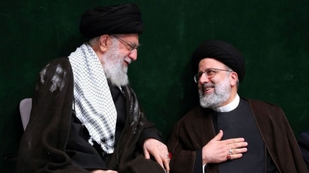 イラン大統領が、中国訪問を前に最高指導者と会談