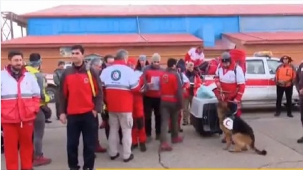 Birinci ilk yardım ve tedavi ekibi Tebriz'den Türkiye'ye yola çıktı