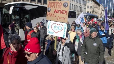 यूरोप की कई राजधानियों में यूक्रेन युद्ध के विरुद्ध हुए प्रदर्शन