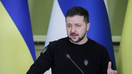 Zelensky: rafforzare confine con Bielorussia