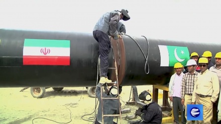 Задержка газопровода Иран-Пакистан может привести к штрафу Исламабада в размере 18 миллиардов долларов