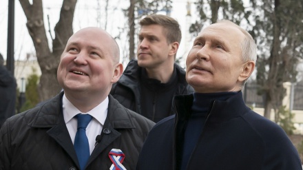 プーチン大統領がマリウポリを視察