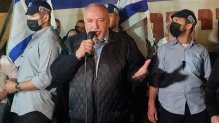 ליברמן נאם בהפגנה נגד המהפכה המשפטית: הכניסו את כול ישראל לכאוס