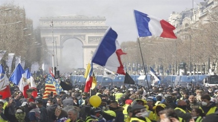 Francezët vijojnë protestat prej një jave