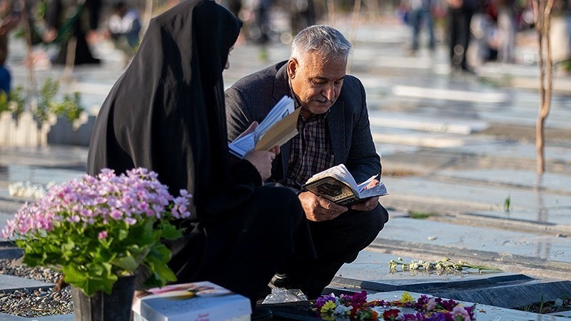 Ziarah kubur di Iran pada Kamis terakhir setiap tahun HS.