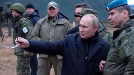 Putin in visita a sorpresa a Mariupol dopo mandato Corte penale internazionale