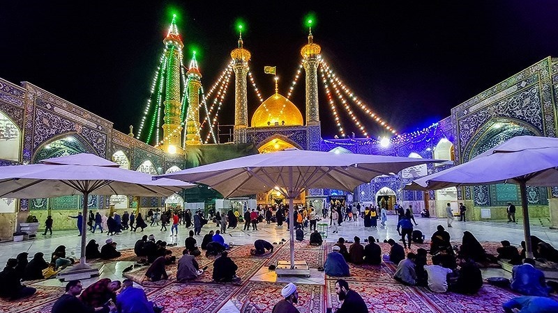 Kompleks Haram Sayidah Fatimah Maksumah sa di kota Qom, Iran.
