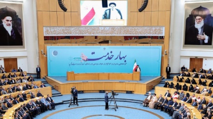 Rəyisi: xarıci siyasət, de həmmə kişvəron rabitədə bə balans icod kardey əsose