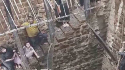 মধ্যপ্রদেশের শ্রী বালেশ্বর মন্দিরে কুয়োর ছাদ ধসে ১৩ পুণ্যার্থী নিহত 