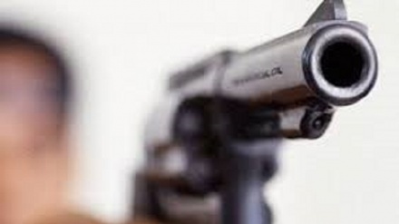 Usa: bimba di 3 anni trova pistola e uccide sorella di 4