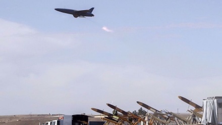 Shefi i IRGC: Dronët e Iranit të fuqizuar nga AI mund të godasin anijet e armikut mijëra milje larg