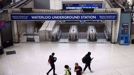 Tube workers join drivers in London Underground for strike on 'budget day'