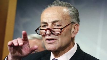 צ'אק שומר: טראמפ כפוף לחוק כמו כולם