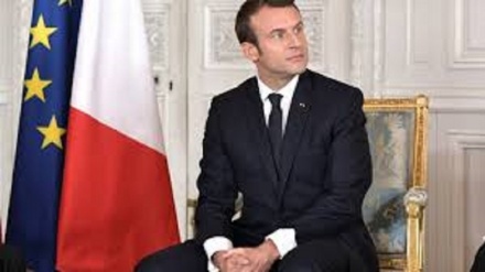 Francia, ok alla riforma delle pensioni senza il Parlamento