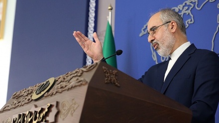 イラン外務省報道官、「仏は二重基準的行動や人権の道具化をやめるべき」