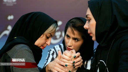 Իրանը լուսանկարի շրջանակում-Իրանի կանանց բազկամարտի առաջնություն